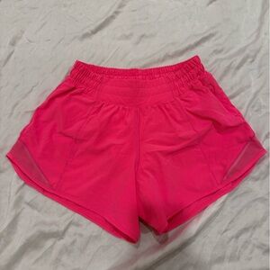 Lululemon Hotty Hot HR 4” Shorts (lined)